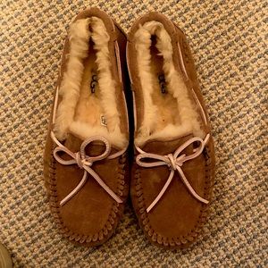 UGG slippers perfect condition, size 7